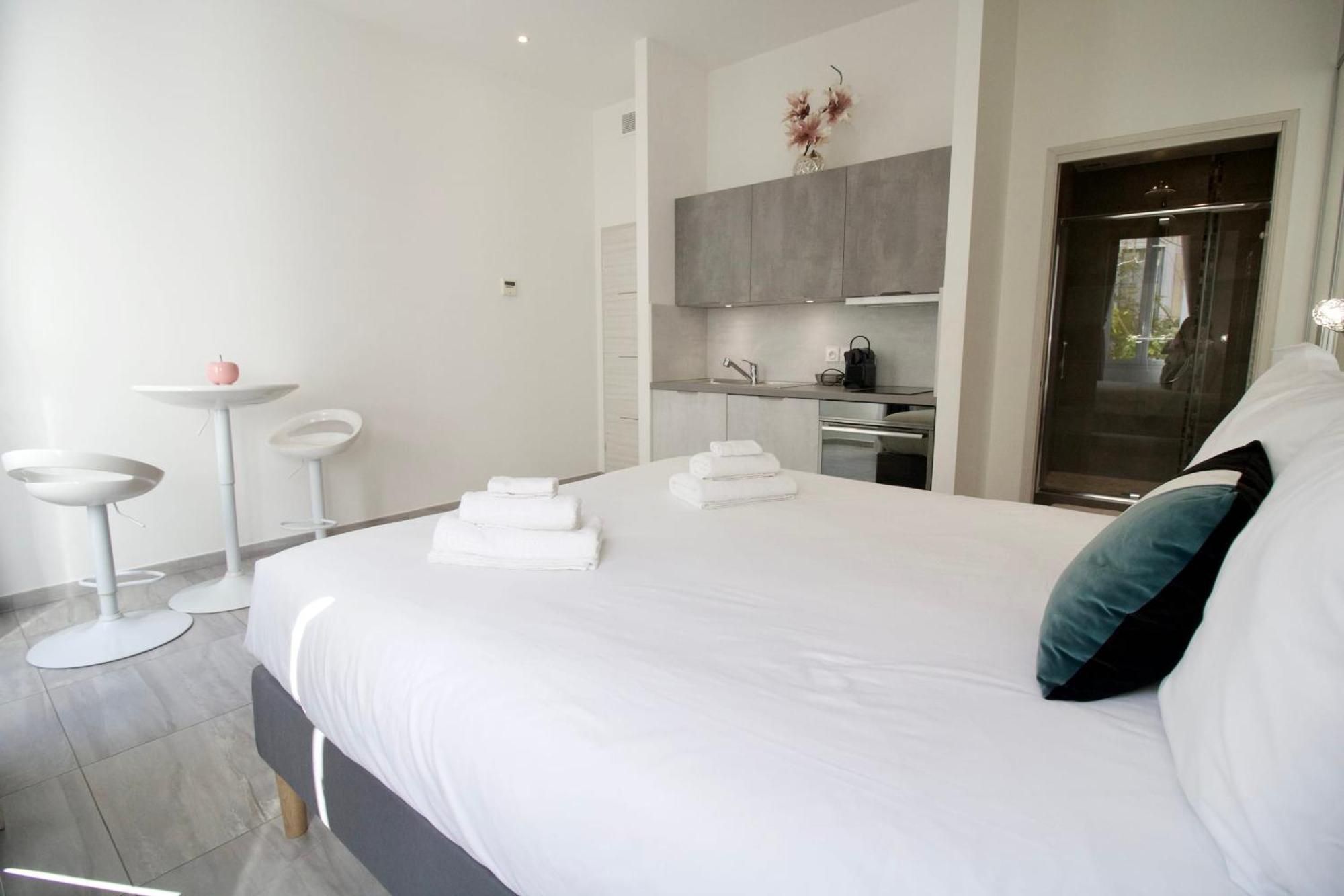 4 Bedrooms 4 Bathrooms Terrace Cannes Exteriör bild